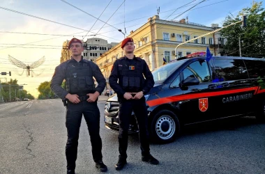 Sute de carabinieri au avut grijă de menținerea și asigurarea ordinii publice