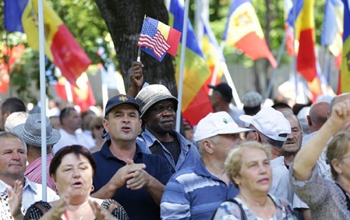 В Кишиневе проходит протест против изменения избирательной системы