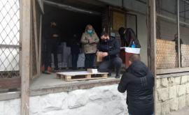 Выборы в Молдове ЦИК начала раздавать бюллетени