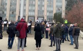 Un nou protest la Guvern