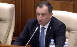 После освобождения депутат Денис Уланов пришел в парламент