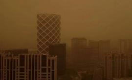 Beijingul a fost lovit de a treia furtună de nisip din ultimele cinci săptămîni