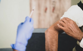 После вакцинации у 363 человек в Молдове выявили коронавирус Заявление