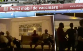 În centrul capitalei au început să se adune oameni care ocupă rînd pentru maratonul de vaccinare