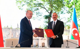 Алиев рассказал о результатах военного сотрудничества с Турцией