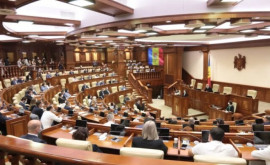 Precizările fostului președinte al Curții Constituționale privind pauza de trei zile luată de noul Parlament