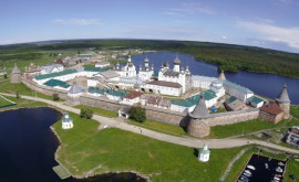 Почему в Соловецком монастыре на севере России монахи поют на молдавском языке