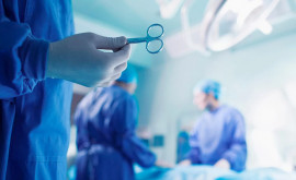 O intervenție chirurgicală foarte complicată realizată de medicii din Moldova