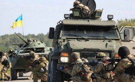 Ucraina îşi va suplimenta armata cu 100000 de militari 
