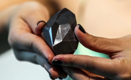 Дом Sothebys продал самый большой черный алмаз в мире за криптовалюту