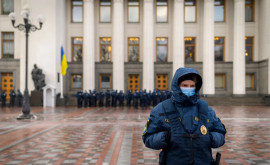Рада утвердила решение о введении ЧП по всей Украине