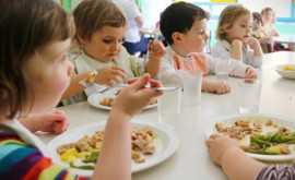 Питание детей в детсадах хуже чем у заключенных 