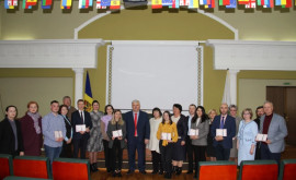 14 studenți ai USM au obținut diploma și titlul de doctor