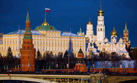 Kremlinul așteaptă răspunsul Ucrainei la proiectul de acord rusesc