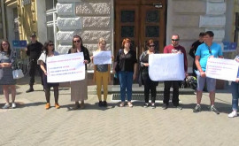 Protest în fața Primăriei Capitalei Cerem demisia persoanelor incompetente