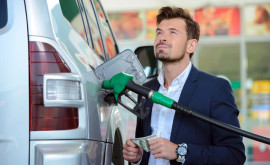 В Молдове продолжает дорожать бензин и дешеветь дизтопливо 
