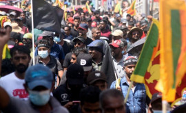 Невиданные протесты на ШриЛанке толпа захватила президентский дворец