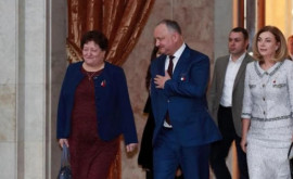 Mama lui Igor Dodon a fost citată la Procuratură