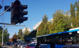 Trafic paralizat din cauza unui semafor defect în capitală