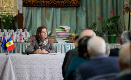 Майя Санду пообщалась с жителями села Чучулены Хынчештского района