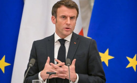 Macron ia chemat pe Putin și Zelenski la negocieri de pace