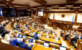 Schimb de replici în Parlament pe tema războiului din Ucraina