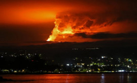 Крупнейший в мире вулкан МаунаЛоа начал извергаться на Гавайях