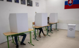 На выборах в парламент в Словакии побеждает оппозиционная партия SMER