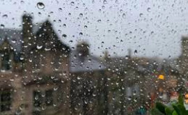 Изза проливных дождей в Шотландии нарушено движение поездов