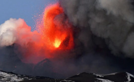 Alertă în Sicilia Vulcanul Etna a erupt din nou
