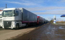 Fermierii din România au blocat din nou circulația camioanelor din Ucraina