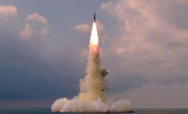 Kim Jongun a urmărit lansarea unor rachete de croazieră 