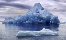 Un ghețar antarctic se rupe cu cea mai mare viteză înregistrată vreodată