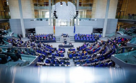 Депутаты Бундестага получат самую большую прибавку к зарплате за последние 28 лет