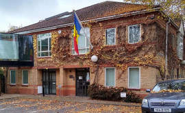 Ambasada Republicii Moldova la Londra este datoare companiei de transport 