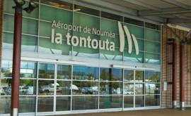 Аэропорт Новой Каледонии остается закрытым 