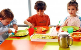 В детских садах Кишинева вводится новое меню питания
