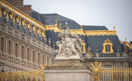 Тревога в Версале в знаменитой достопримечательности был замечен дым