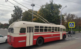 Vezi cum a evoluat transportul public din Chișinău