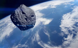 Un asteroid masiv a trecut aproape de Pămînt
