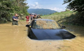 Почти 200 тысяч молний за один день Австрия пострадала от непогоды 