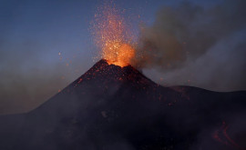 Etna a crescut cu 22 de metri după erupții