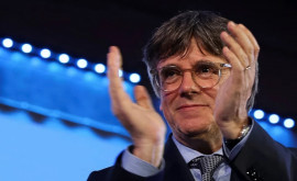 Liderul separatist Carles Puigdemont şi partidul său confirmă revenirea acestuia din exil joi la Barcelona