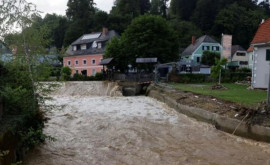 Averse record în 150 de ani locuitorii Vienei în pericol