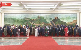 Xi Jinping și Peng Liyuan găzduiesc un dineu pentru demnitarii africani