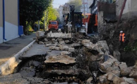 Lucrări de remediere a avariilor în infrastructura rutieră cauzate de precipitațiile abundente 