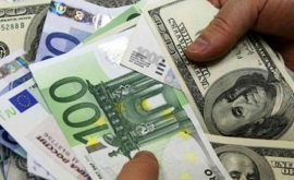 Cu cît sa depreciat leul în 2016 faţă de dolar