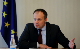 Candu intenționează să discute despre cooperare cu Dodon