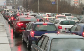 InfoTrafic Pe care străzi din capitală se criculă cu dificulatate 