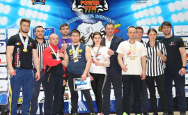 Команда Молдовы по армрестлингу принесла домой 15 медалей